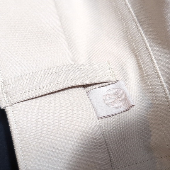 Lululemon ABC Classic-Fit 5 Pocket Pant *Warpstreme Size 35x28 Light Khaki Tan - Picture 6 of 11